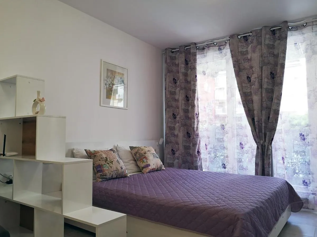 Comfortable Ground Floor Studio Apartment Primorsko Bulgaria